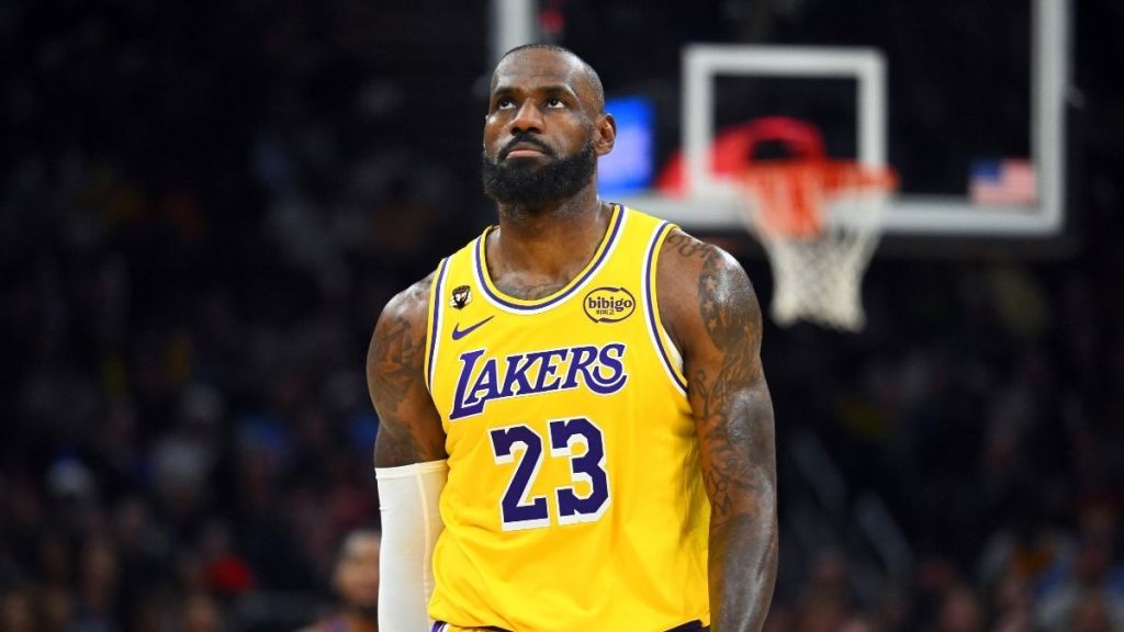 LeBron James Underwent This Lifestyle Shift During Sciatica Rehab