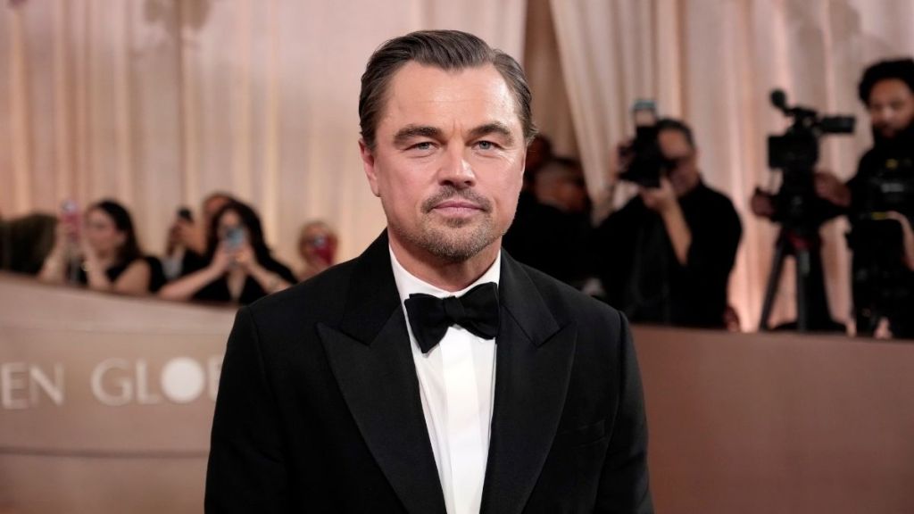 Leonardo DiCaprio Was Talking to This Golden Globes Winner in Viral Meme