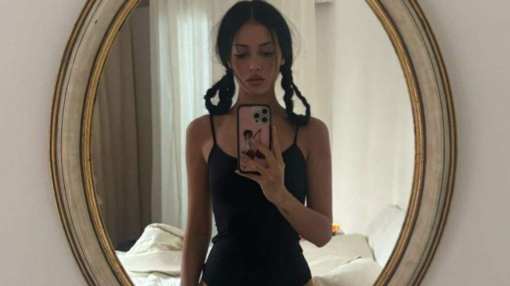 Cindy Kimberly’s Thong Bikini Is Held Together by Only Strings in Photos