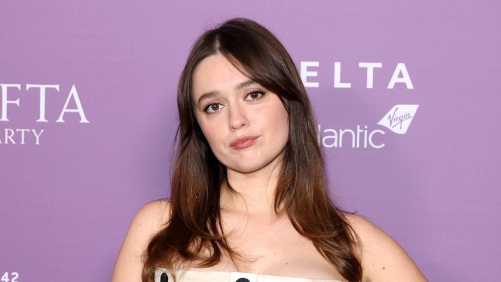 Aimee Lou Wood Looks 'Fire' in Mini-Skirt