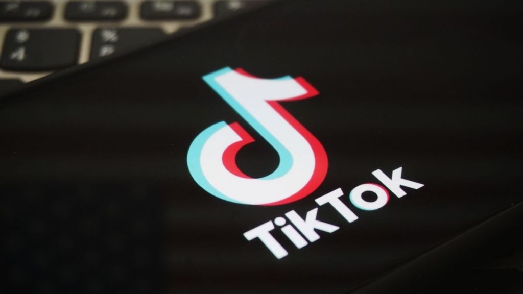 Man Takes Restaurant To Court After Affair Goes Viral on TikTok — Report