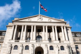 UK Bank Warned of Potential Financial Crisis Due to Aliens