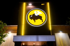 Buffalo Wild Wings Offers Free Super Bowl Wings, But There's a Catch