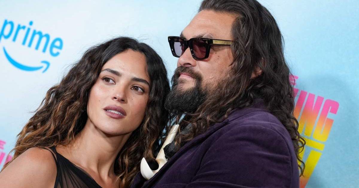 Jason Momoa Kisses GF Adria Arjona at Premiere: ‘Love of My Life’