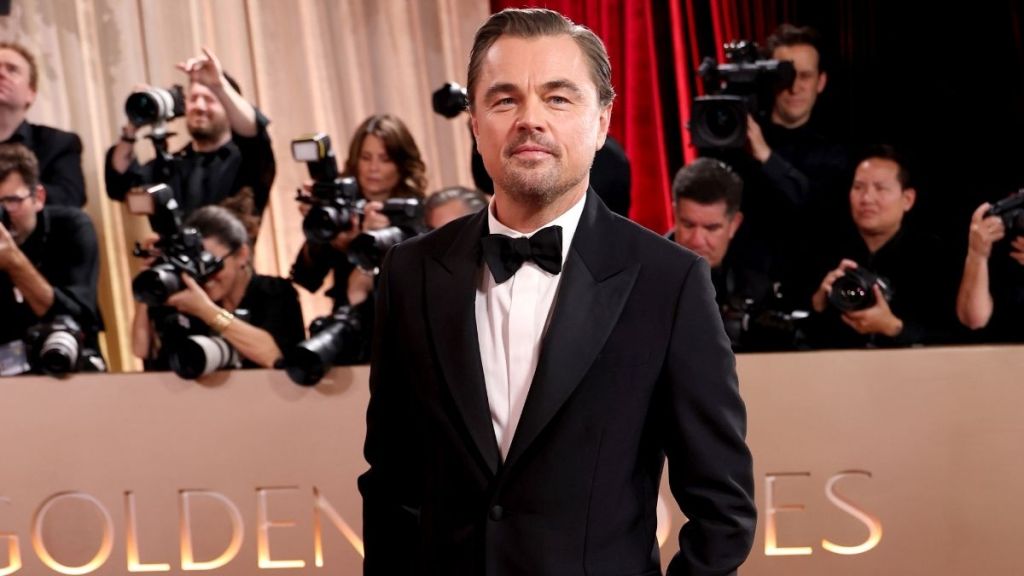 What Leonardo DiCaprio Was Doing in His Viral Golden Globes Moment Revealed by Costar