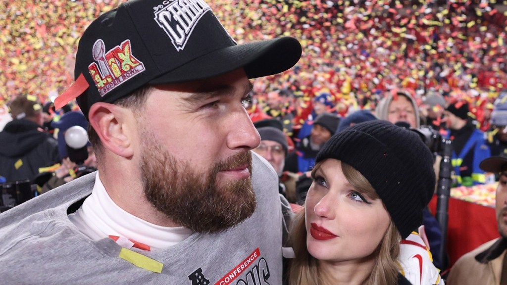 Bill Maher Makes NSFW Joke About Travis Kelce & Taylor Swift's Exes