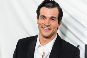 DCU Batman Paul Anthony Kelly Bruce Wayne