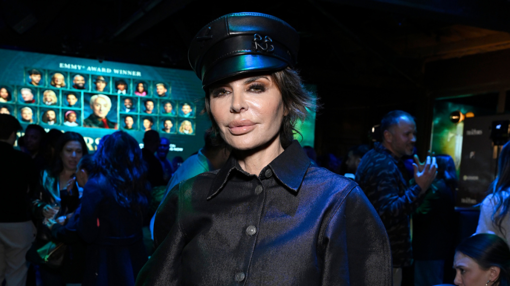 The Traitors’ Lisa Rinna Reveals She Has Spanked Rob Rausch