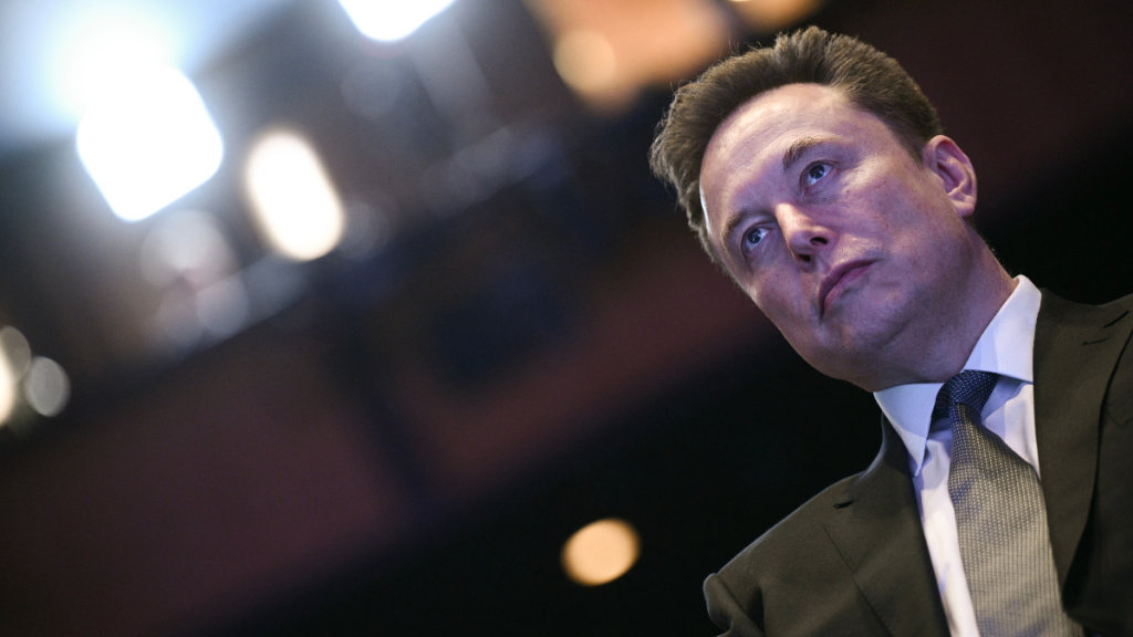 Viral 'Ad' Shows Aged Elon Musk & Jeff Bezos Promoting 'Creepy' Energy Source