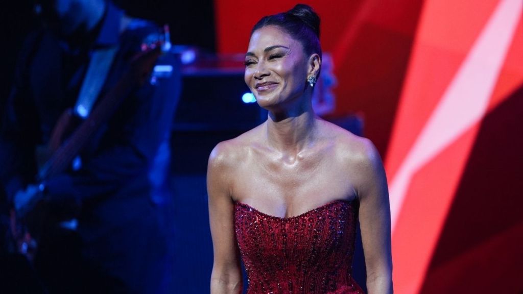 Nicole Scherzinger Swaps Bikini Looks for Glamorous Strapless Gown