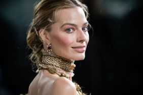 Margot Robbie's Archival Jewelry Steals the Show at Movie Premiere