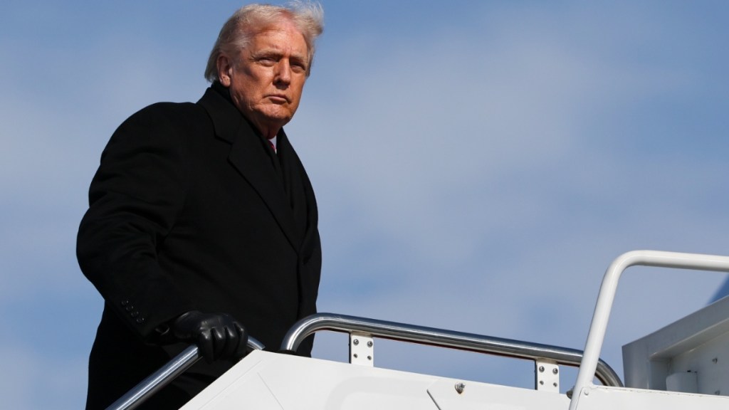 Donald Trump Makes Decision About Netflix & Paramount’s Fight Over Warner Bros