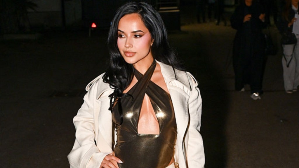 Becky G’s Bodysuit Has a Ridiculously Bold Cutout at Milan Fashion Week