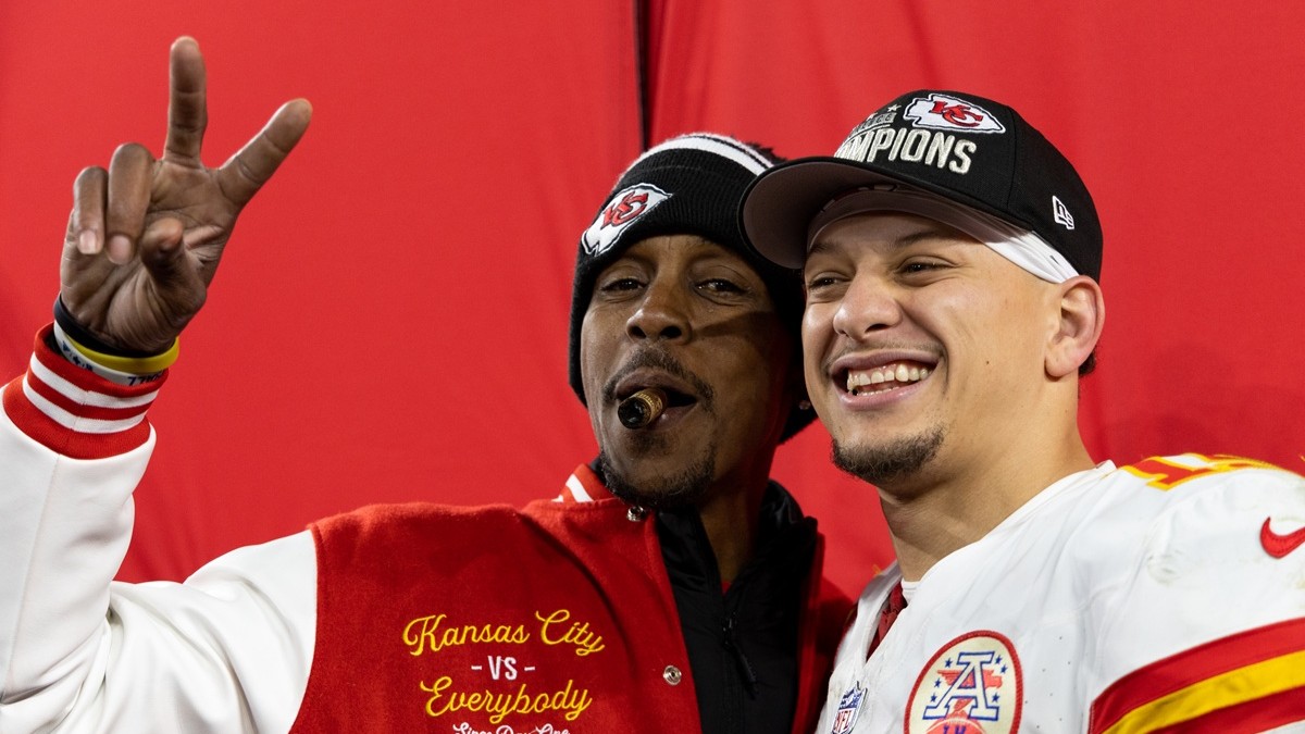 Patrick Mahomes' Dad Arrested Amid Alleged Probation Violation — Report -  Mandatory