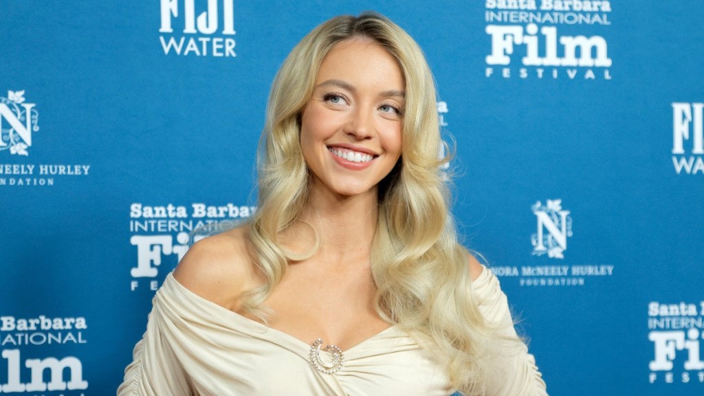 Sydney Sweeney Stuns in Bold Top Paired With Mini Skirt for SYRN