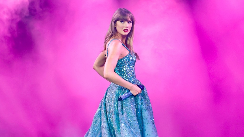 No, Taylor Swift Didn't Perform at Indian Wedding