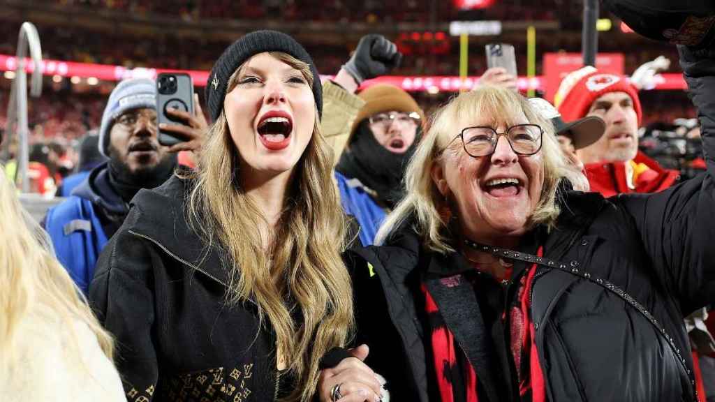 Travis Kelce’s Mom Makes Rare Comment About Taylor Swift