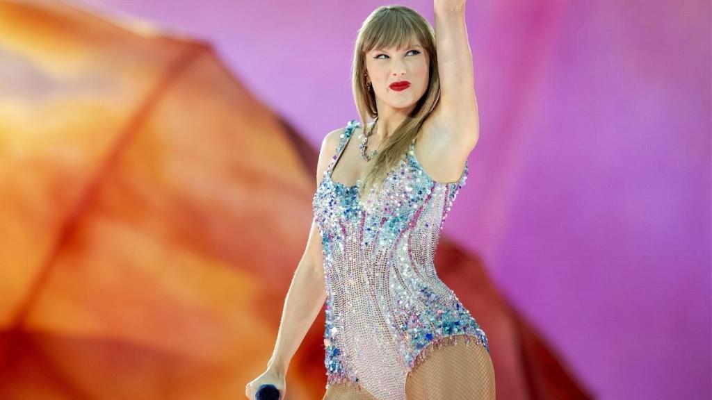 Taylor Swift Faces Backlash Over Opalite Video’s Limited Release