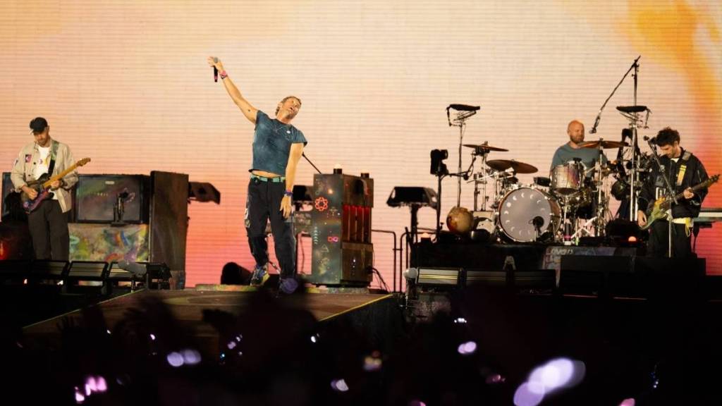 Coldplay ‘Kiss Cam’ Kristin Cabot Shows Off String Bikini Look Before Public Conference