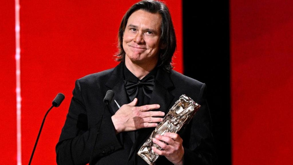 Jim Carrey Apologizes for ‘Mediocre’ French During Cesar Award Speech