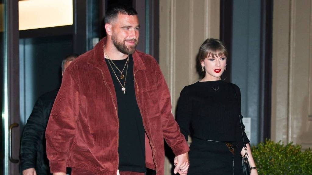 Taylor Swift Sends Travis Kelce Support Through Subtly Special Gesture