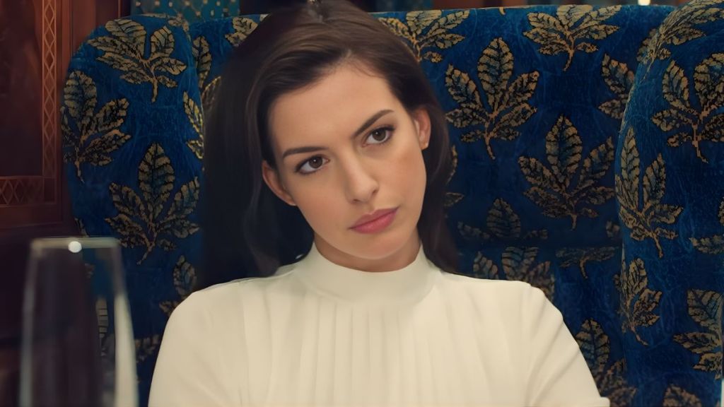 the hustle netflix streaming anne hathaway