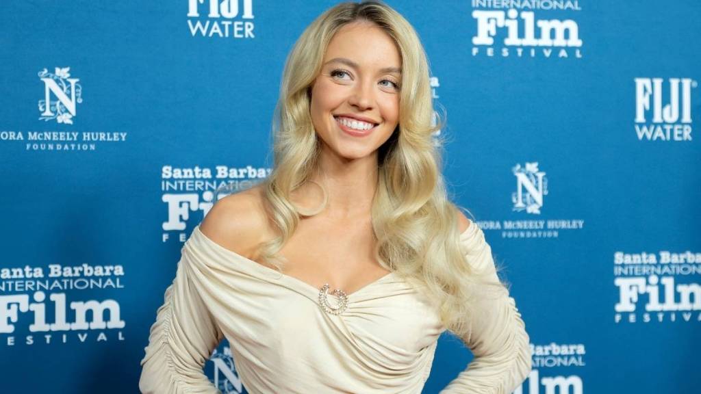 Sydney Sweeney Makes Waves in Nude Bikini Look for SYRN