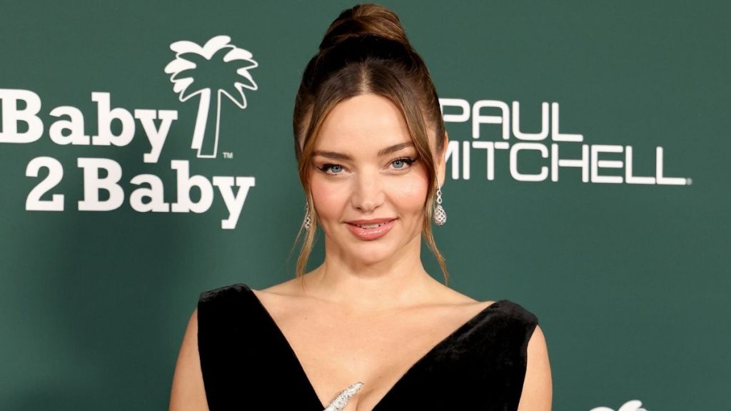 Miranda Kerr Shares Bathrobe-Clad Moment in New Photo Dump