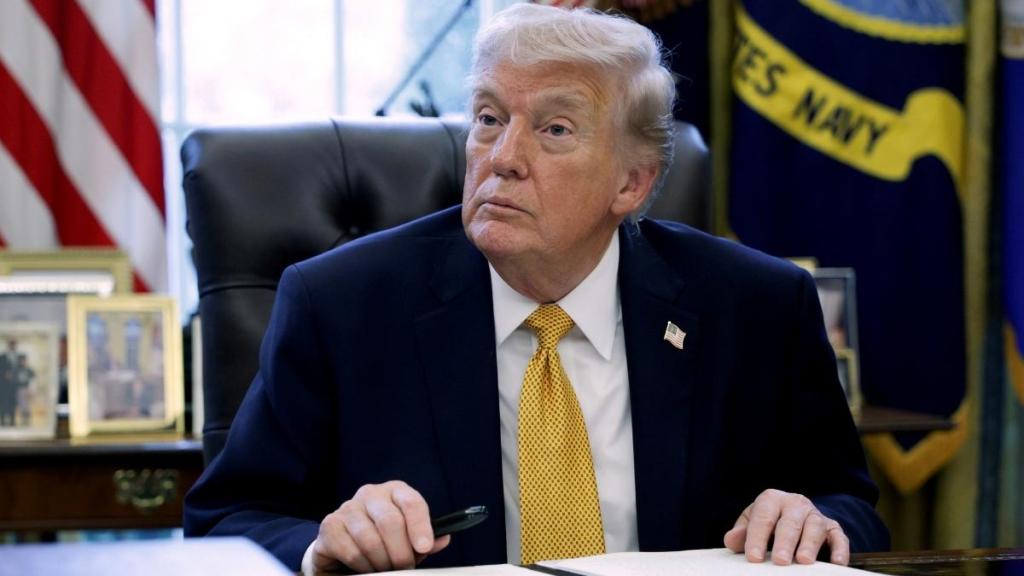 Three-Time Donald Trump Voter Turns Critical Over Iran Conflict: 'I'm an Idiot'