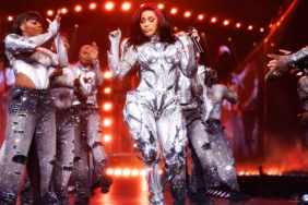 Cardi B Apologizes After Accidentally Messing Up Fan's Hair at Concert