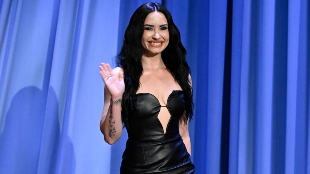 Demi Lovato’s Strapless Dress Is Held by a Single String on The Tonight Show