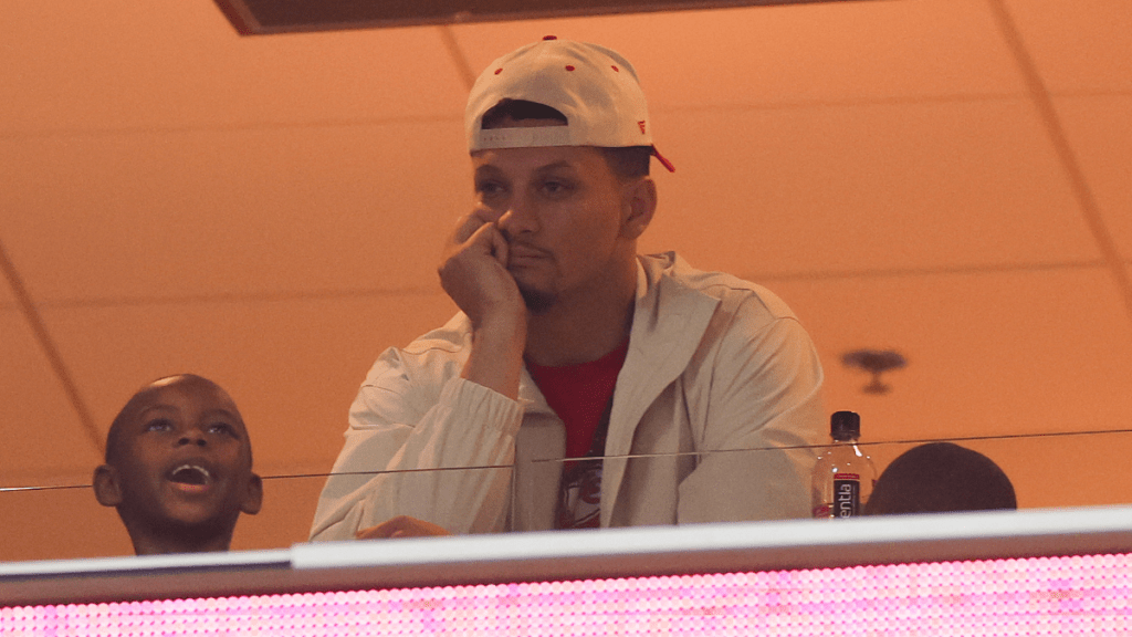 Patrick Mahomes Makes Cryptic Post Amid Reported Trent McDuffie Trade