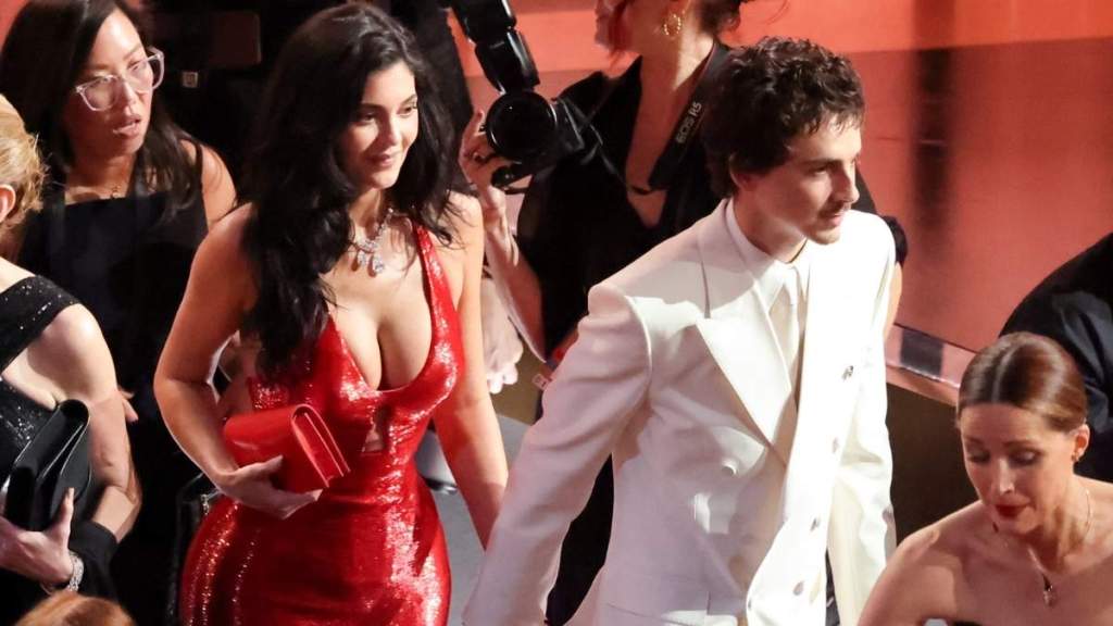 Timothee Chalamet Warned Sister To ‘Go Easy’ on Kylie Jenner — Expert