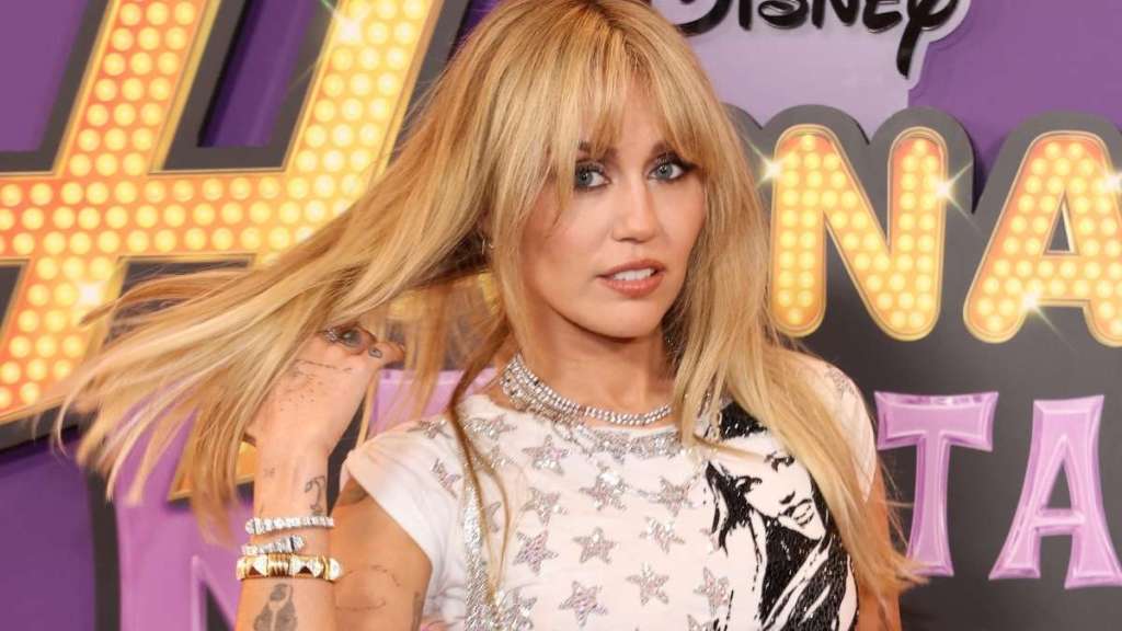 Miley Cyrus Opts for a Cut-Out Dress With a Dramatic High Slit at Premiere