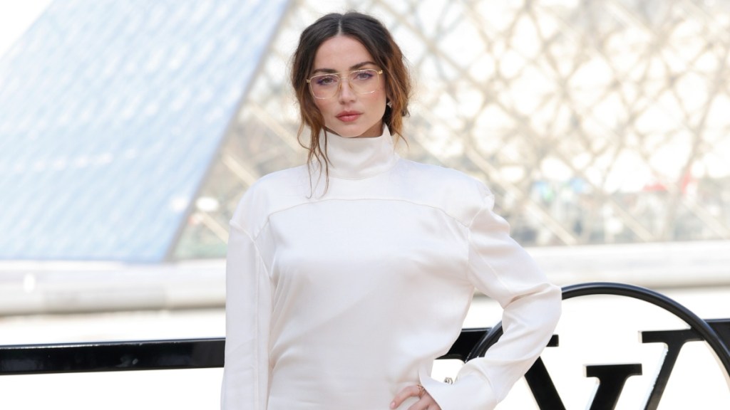 Ana de Armas Turns Heads in Dramatic Backless Outfit at Louis Vuitton Show