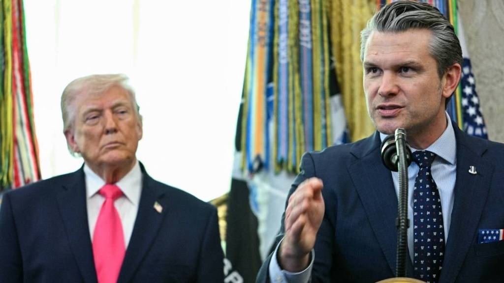 Pete Hegseth, Donald Trump