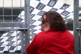 Jack Black Takes Over Flag Duties at F1 Japanese Grand Prix