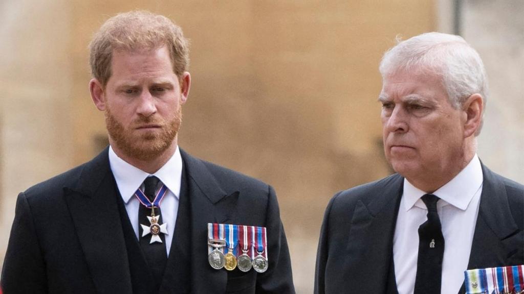 Prince Harry Unfazed by Royals' Big Ongoing Scandal — Expert