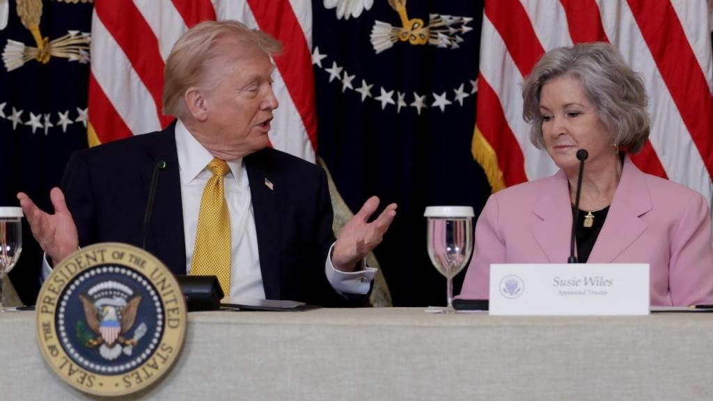 Donald Trump Praises Closest Advisor Susie Wiles Amid Breast Cancer Diagnosis