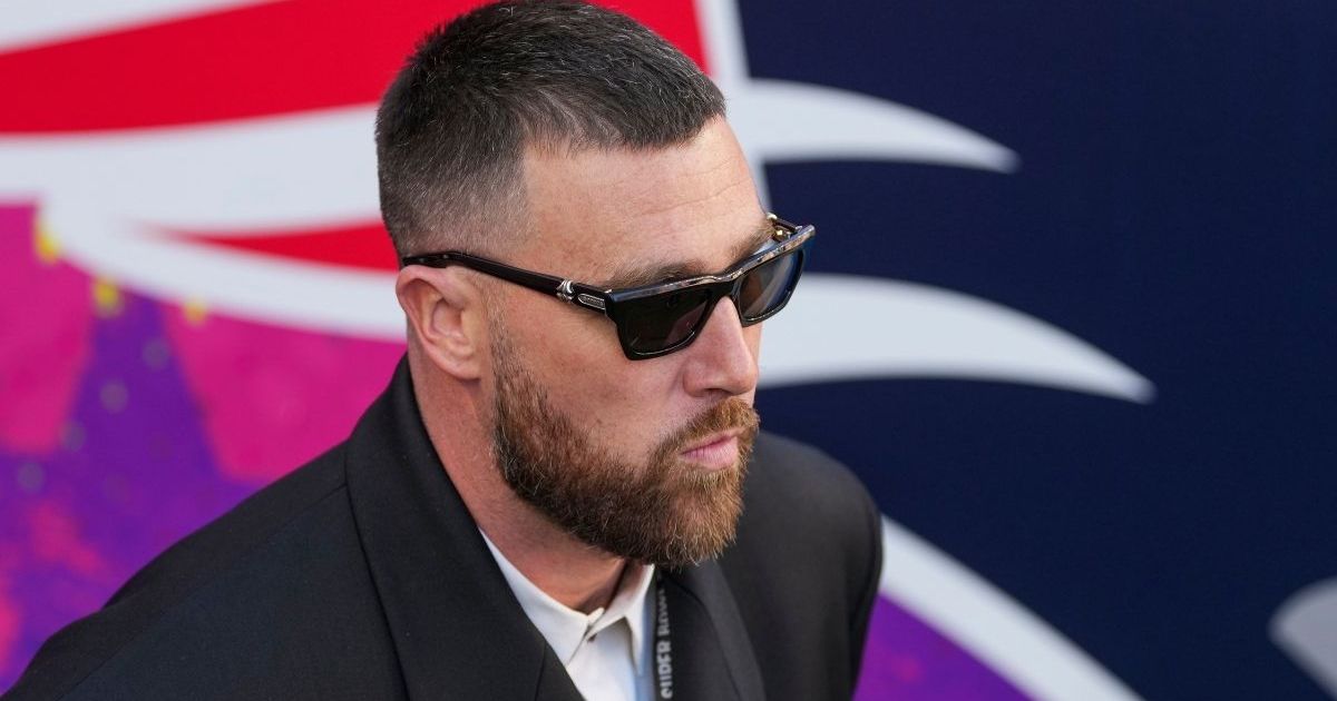Travis Kelce Receives Sad News Amid NFL Return
