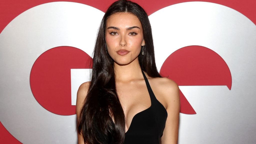 Madison Beer Drops Crop Top Look With Surprise Amid Tour News