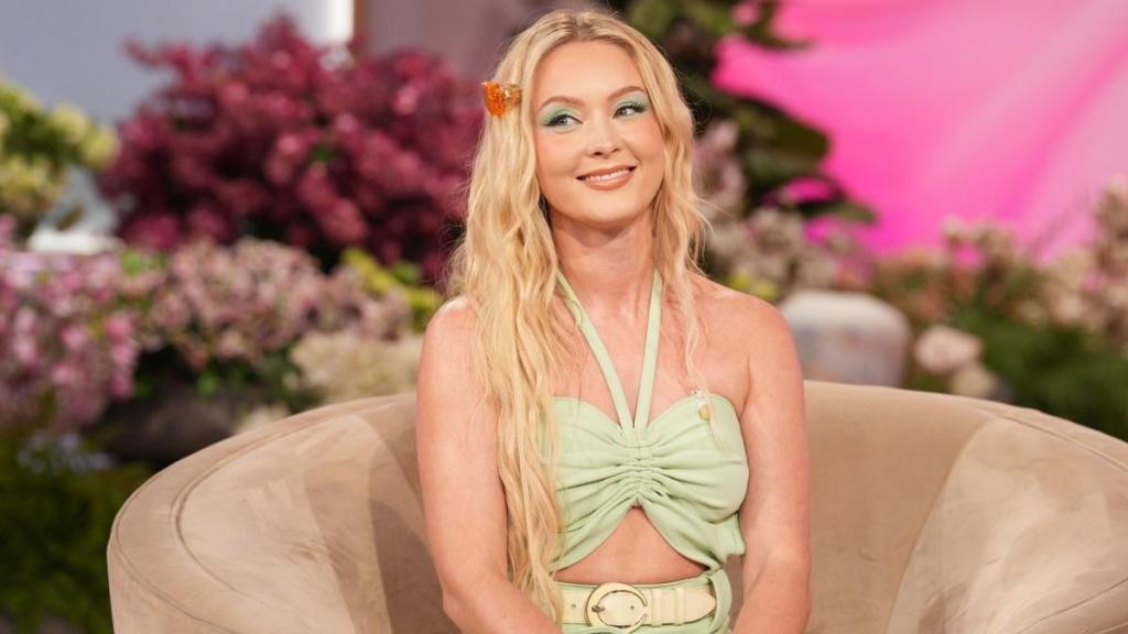 Zara Larsson Revives Y2K in Strapless Crop Top Look Amid Concert