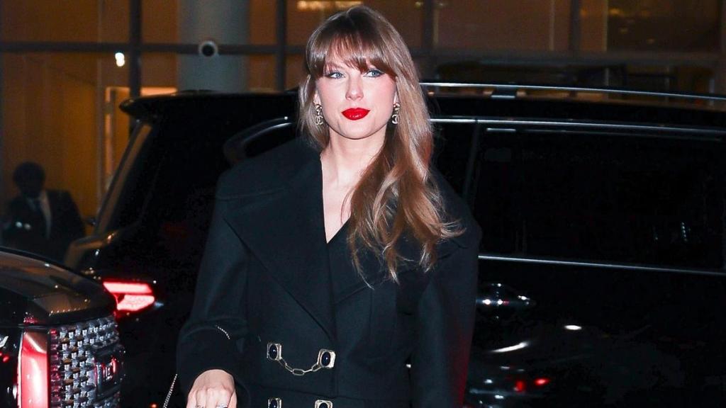 How Taylor Swift & Fiance Enjoyed Beyonce's Oscars Afterparty — Source