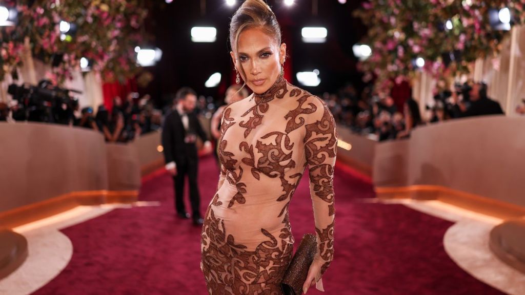 Jennifer Lopez Has Only One Demand from a Man & It's This