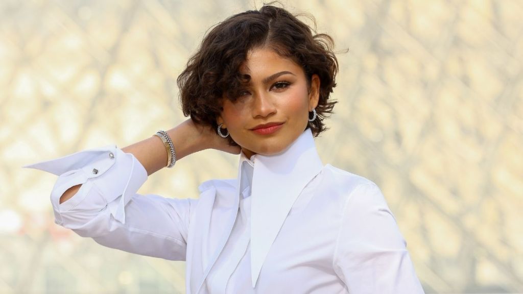 Zendaya's Cartier Jewelry Complements Louis Vuitton High-Low Minidress