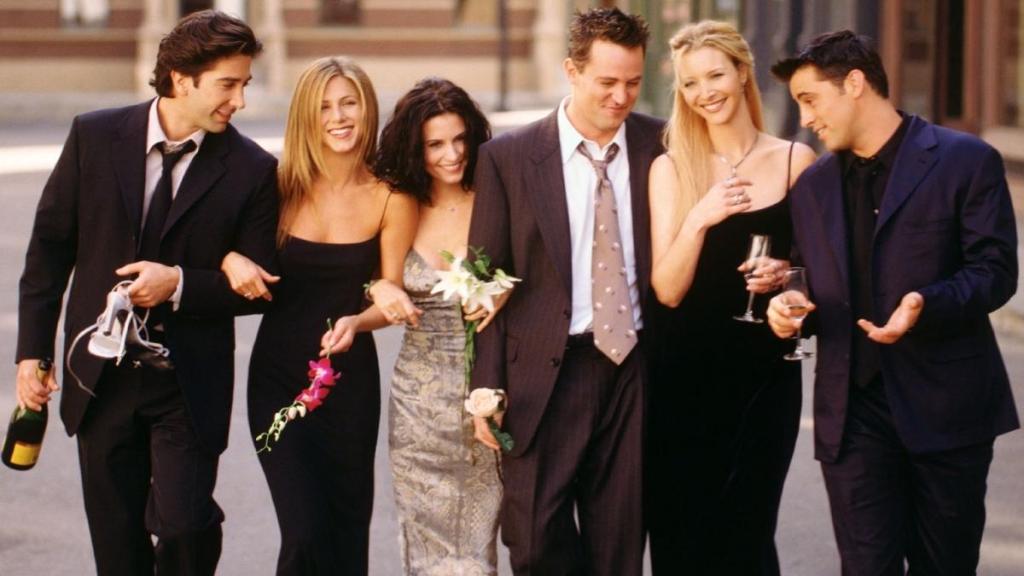 Jennifer Aniston’s Love Life Alters Ties With ‘Friends’ Cast — Source