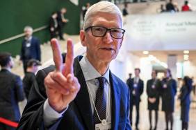 Apple CEO Tim Cook To Step Down, Replacement & Date Revealed