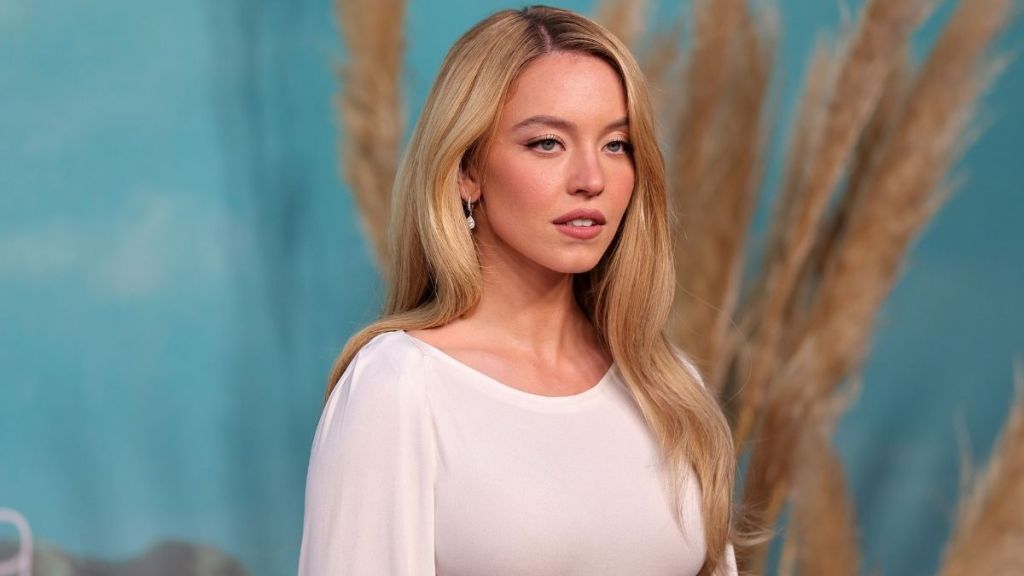 No, the Silly Sydney Sweeney Fart Video Isn’t Real