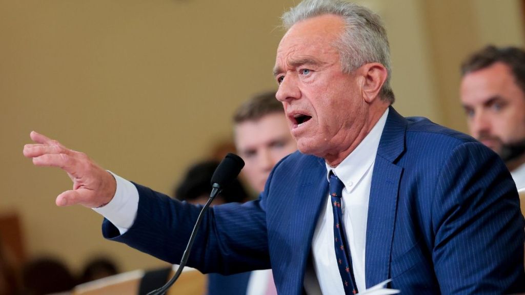 RFK Jr. Reacts to Question About Dead Raccoon 'Penis'