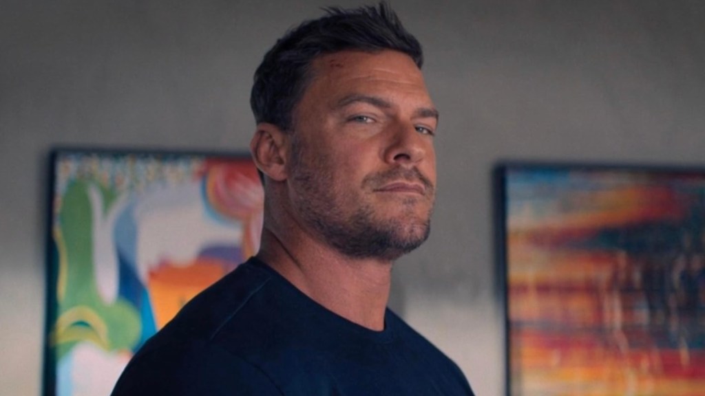 Watch Alan Ritchson Chug a Pickle Juice & Mustard Jar & 'Burn' His Throat